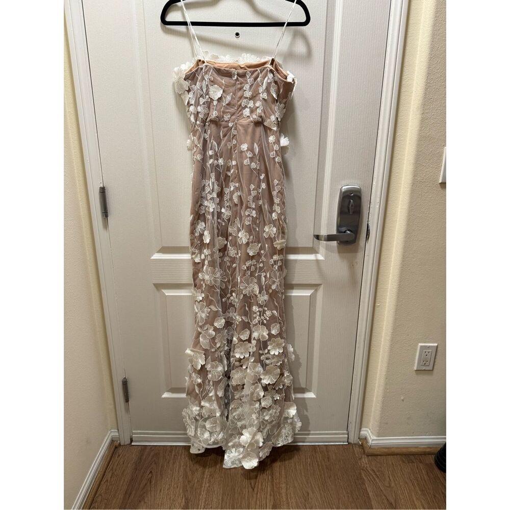 Elliatt Tiana White Floral Dress - Picture 6 of 8